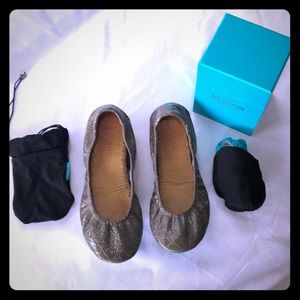 Tiek Ballet Flats with Box and Storing Kit